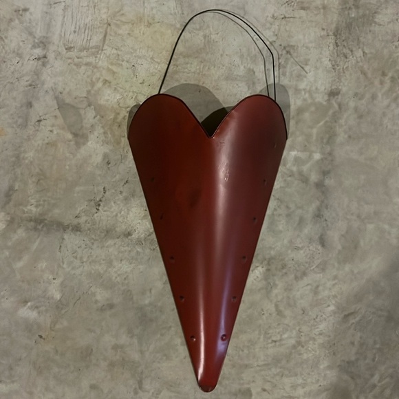 Other - Heart wall hanging, metal